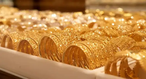 أسعار الذهب اليوم في مصر الجمعة 11 أبريل 2025.. تراجع جديد لعيار 18