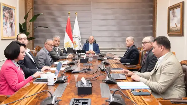 وزير الري يتابع حالة محطات رفع المياه واستعدادات مصلحة الميكانيكا والكهرباء لفترة أقصى الاحتياجات المائية