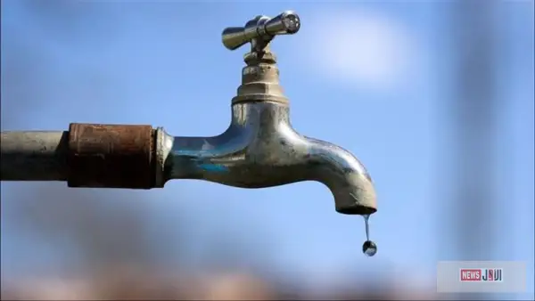 ربط خطوط جديدة يوقف المياه عن قنديل وعزبة الصعايدة في ملوي 3 أيام