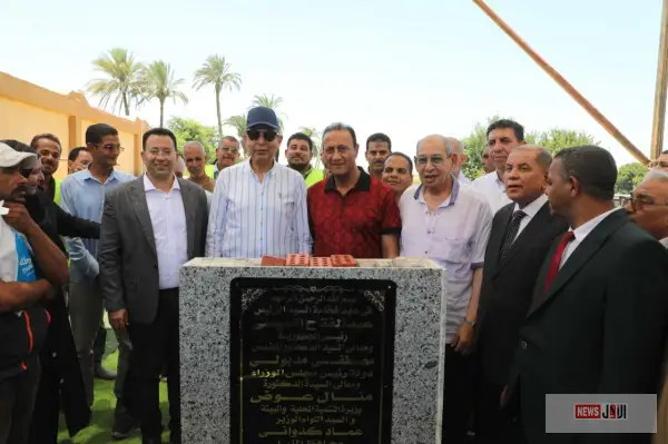 في استجابة لمطالب الأهالي.. محافظ المنيا يضع حجر أساس كوبري بني مهدي بتكلفة 53 مليون جنيه