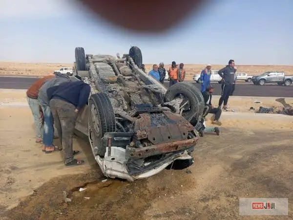 مصرع شخص وإصابة 3 آخرين في إنقلاب سيارة على صحراوي المنيا