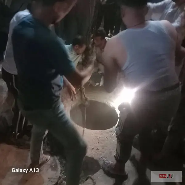 داخل بيارة الصرف.. مصرع عامل وإصابة زميله أثناء أعمال تطهير في سمالوط.. ننشر الأسماء