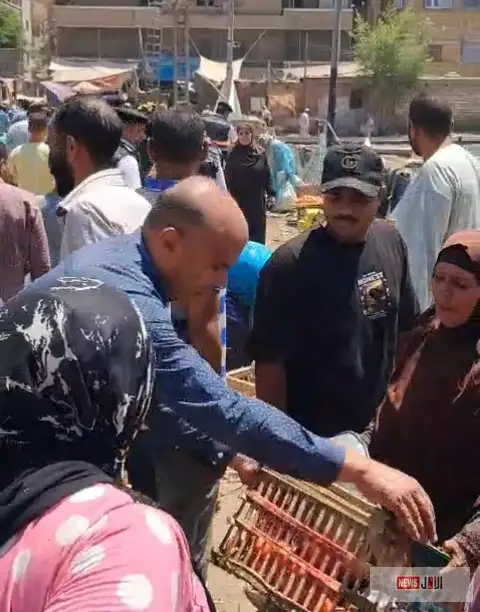 «نقلها وبضاعتها بسيارته الخاصة».. لفتة إنسانية من رئيس مركز سمالوط خلال حملة إزالة التعديات بالمنيا