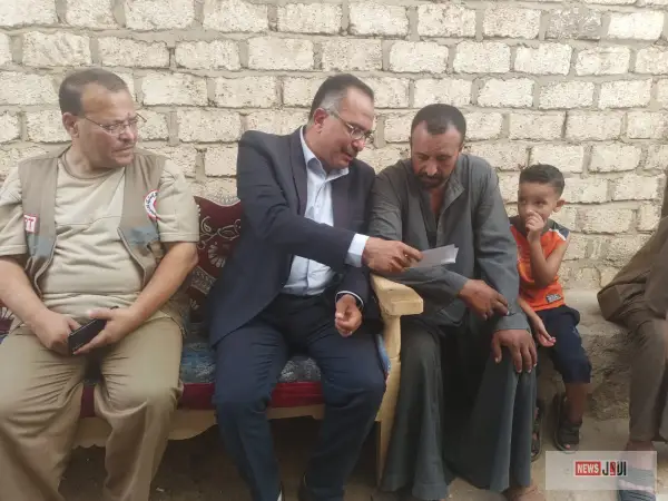 بتكليفات محافظ المنيا.. «التضامن» والهلال الأحمر يقدمان الدعم لأسر ضحايا ومصابي حادث الطريق الصحراوي الغربي