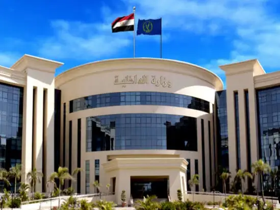 وزارة الداخلية تكشف حقيقة تداول شائعة سرقة الأبواب الحديدية للمقابر في الزقازيق