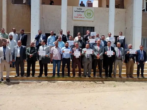 وقفات احتجاجية للمحامين رفضًا لزيادة الرسوم القضائية