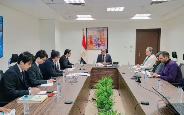 نائب وزير الإسكان يستقبل وفدًا يابانيًا لبحث فرص الاستثمار في مشروعات البنية التحتية بمصر