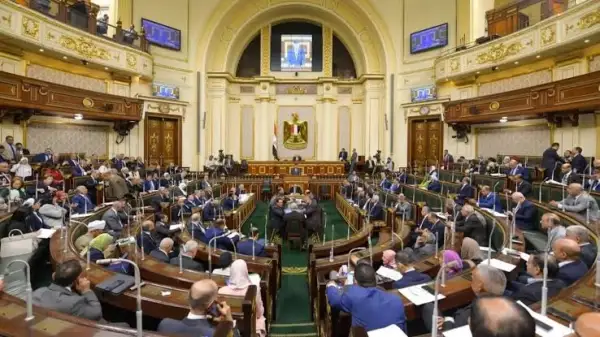 مجلس النواب يوافق نهائيًا على قانون العمل الجديد 2025 بعد تعديلات موسعة