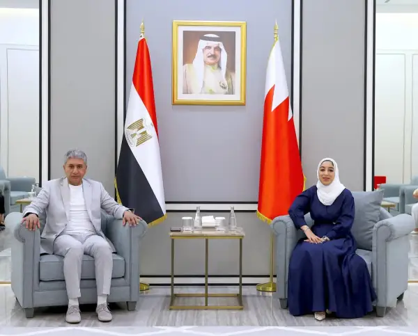 وزير السياحة والآثار المصري يزور البحرين لتعزيز التعاون السياحي المشترك
