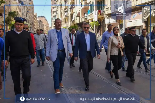 محافظ الإسكندرية في جولة مفاجئة بالجمرك: إزالة تعديات الباعة الجائلين وتشديد الرقابة على الأسواق