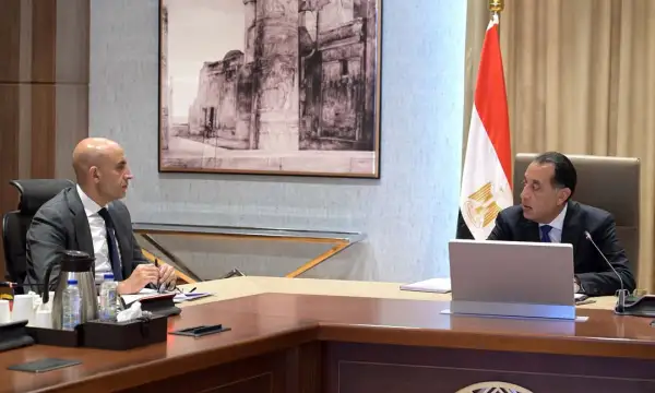 رئيس الوزراء يُتابع مع وزير التعليم ملفات تطوير المنظومة التعليمية في مصر