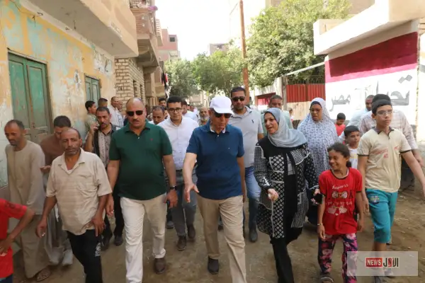 محافظ المنيا ينزل للشارع سيرًا على الأقدام بالأتلات… ويعاين أرضًا لإقامة مركز شباب يخدم مطاي