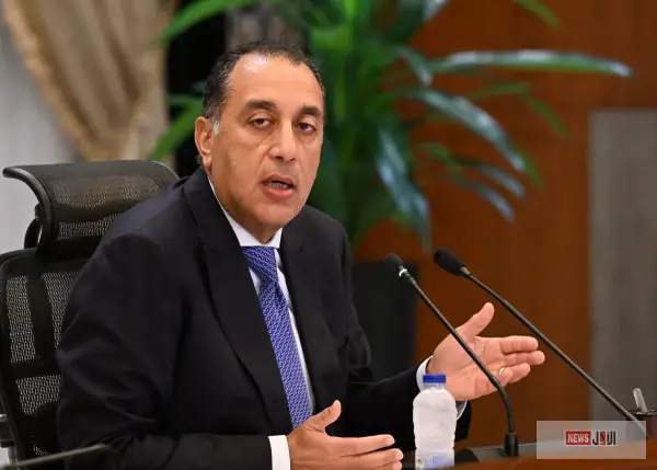 رئيس الوزراء يتفقد أعمال تطوير المنطقة المحيطة بالمتحف المصري الكبير استعدادًا للافتتاح العالمي في نوفمبر 2025